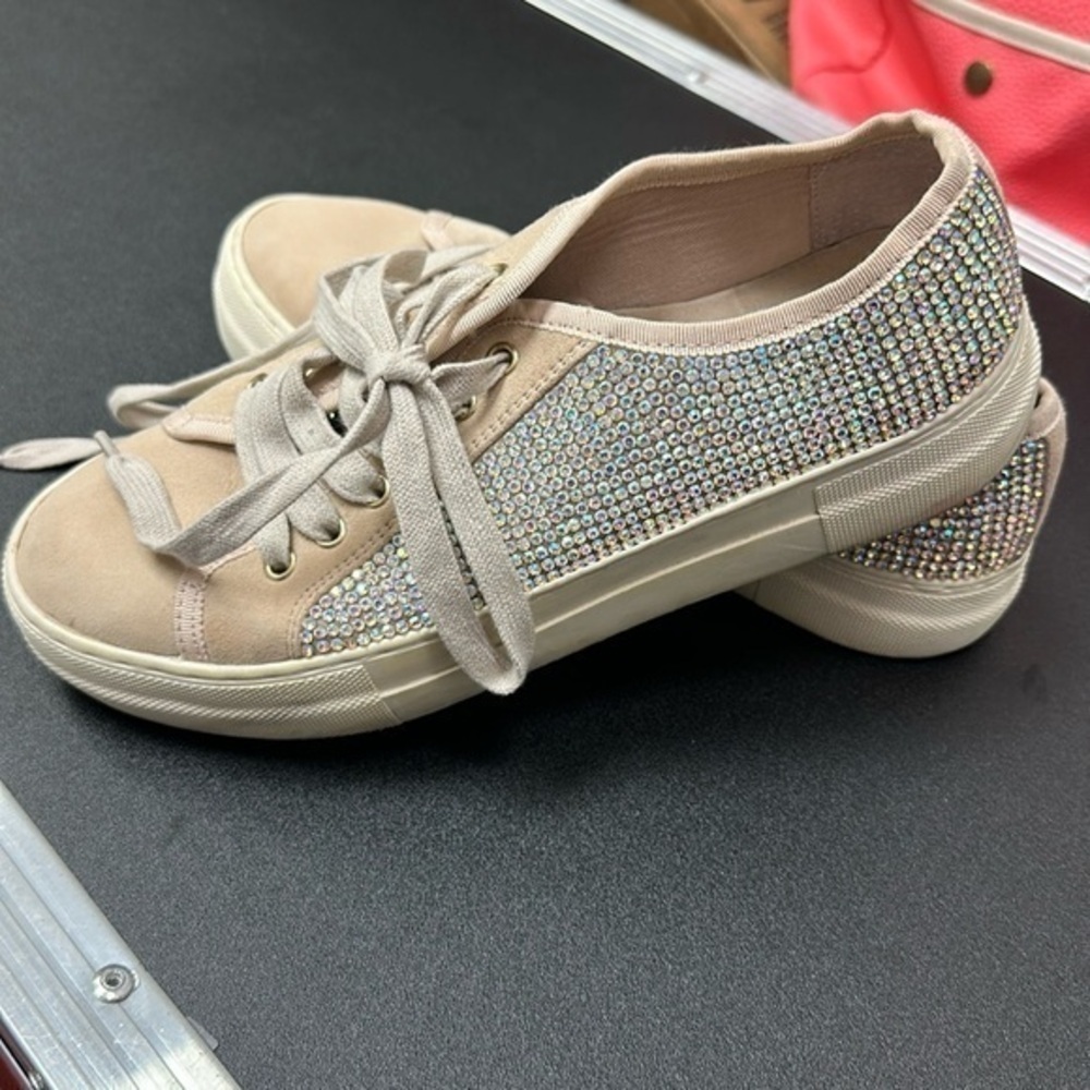 Gianni Bini women’s genuine leather lace up shoes with rhinestones size 7.5 M